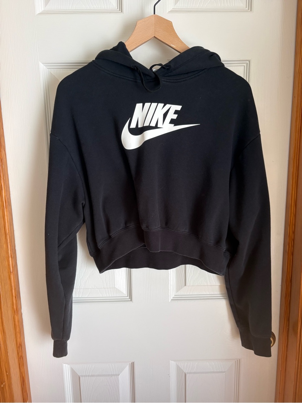 Nike Women’s Black Cropped Hoodie White Swoosh Logo XS